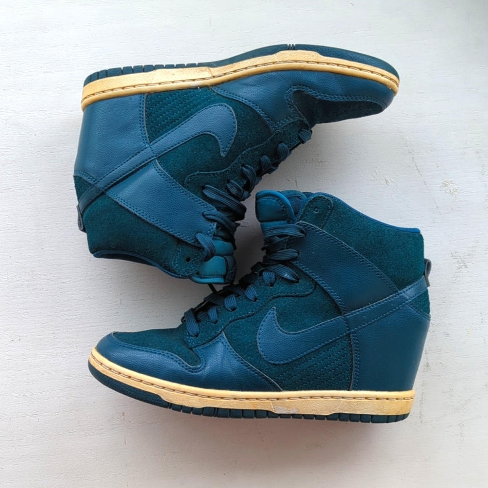 Sky hi lady dunks